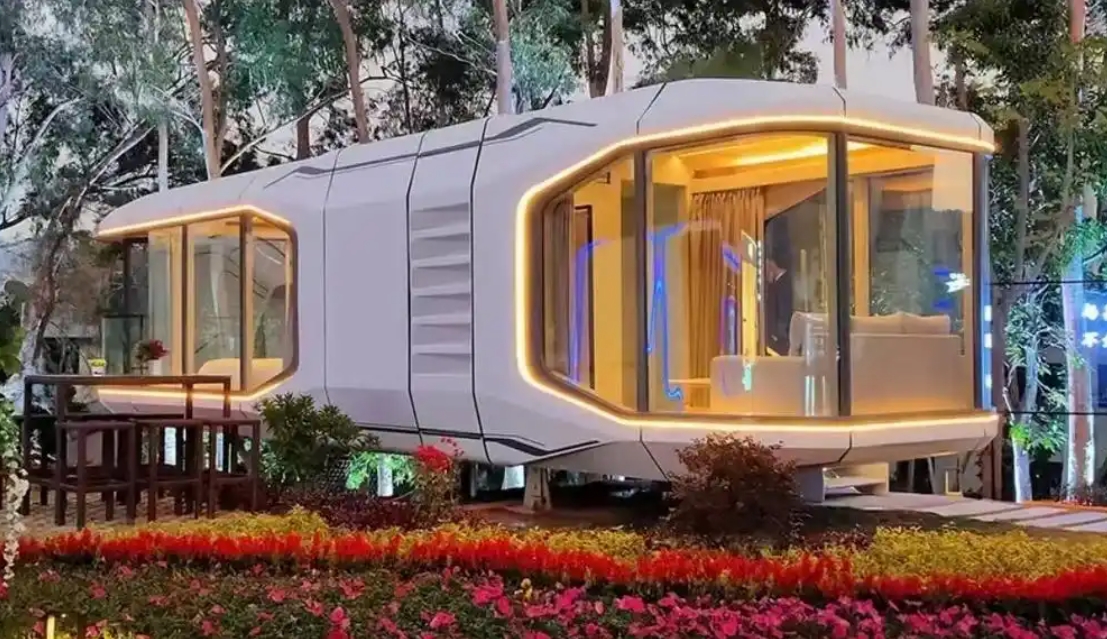 capsule house