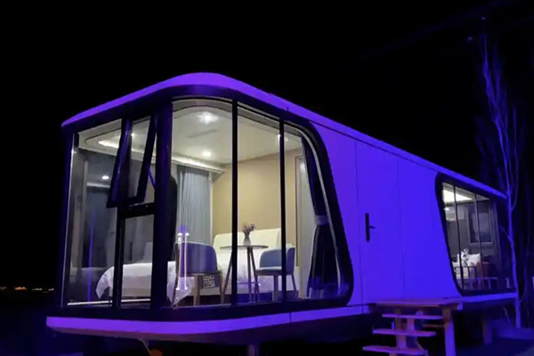 home-stay Space capsule