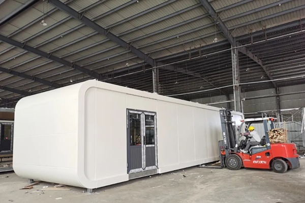 Modular building - Apple cabin space capsule house, a walking integrated house