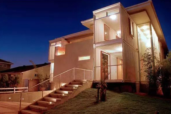 Steel and Wild Luxury: Ecological Aesthetic Revolution of Container Holiday Homes