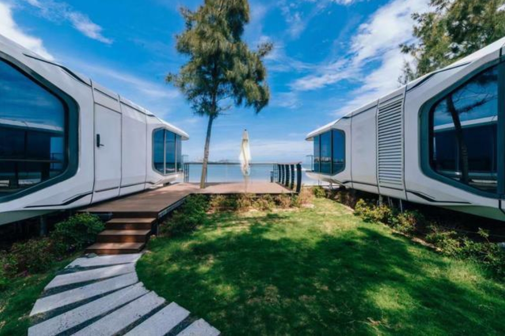 smart Space Capsule Homes