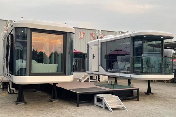 Manufacturing Challenges: Supply Chain Issues and Material Costs Impacting Space Capsule House Production