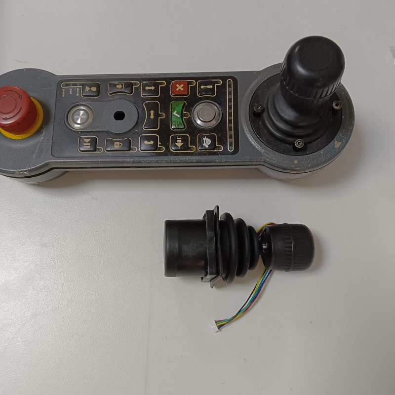 мышь с джойстиком