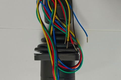 Comment la technologie des joysticks « franchit » pour booster la productivité