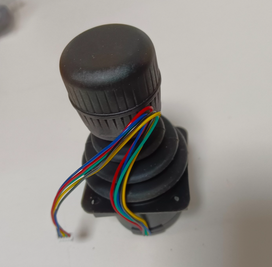 Operator fatigue reduction joystick