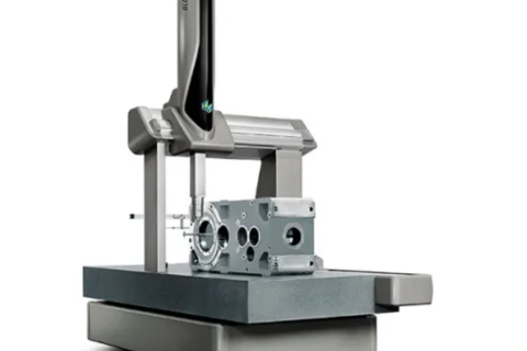 Come valutare l'integrazione tra software di misurazione, sonde, dispositivi di controllo e macchine utensili.
