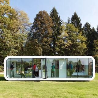 Капсульный дом. Высокотехнологичный дом.