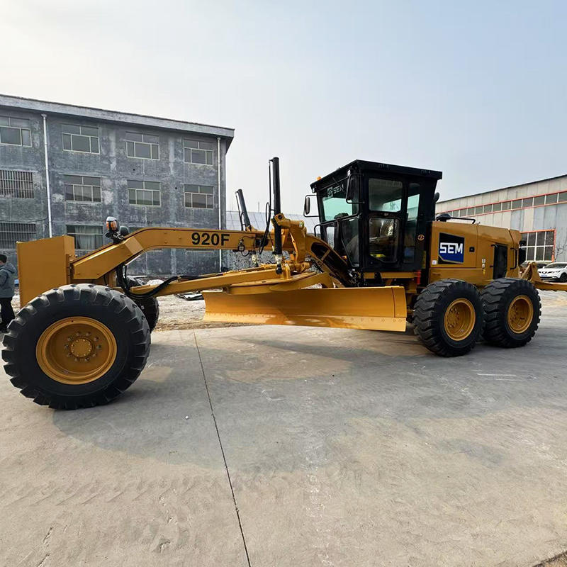 निर्माण मशीनरी के लिए मध्यम आकार के ग्रेडर्स