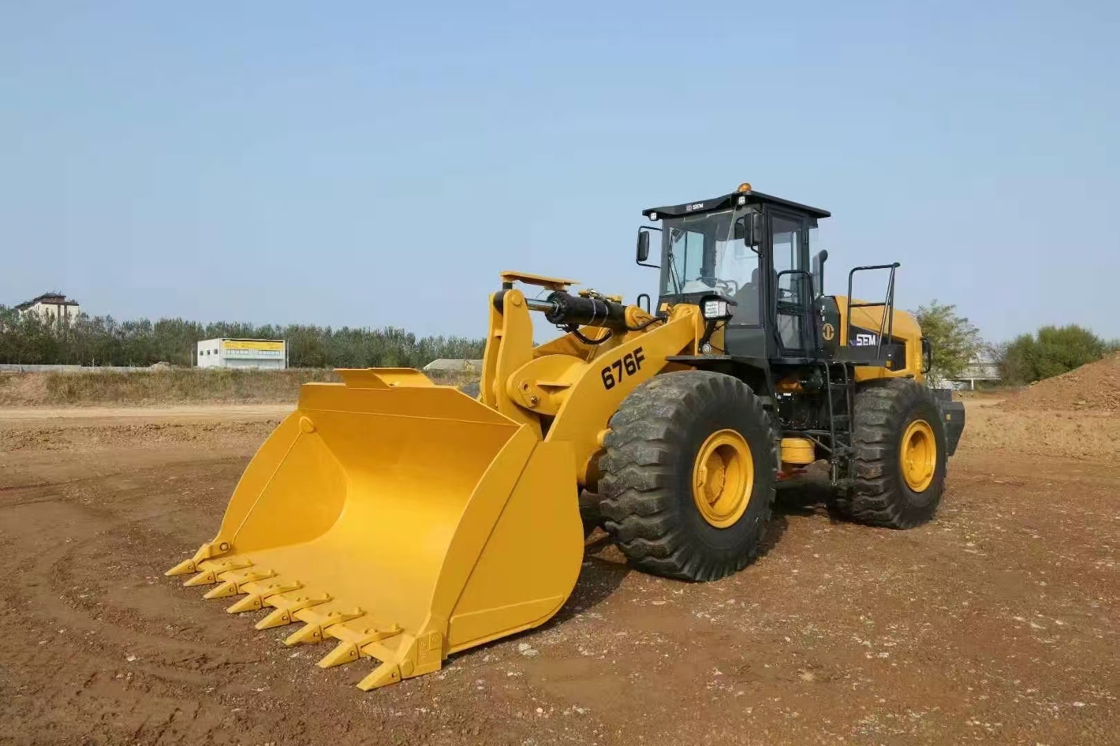 एसईएम व्हील लोडर