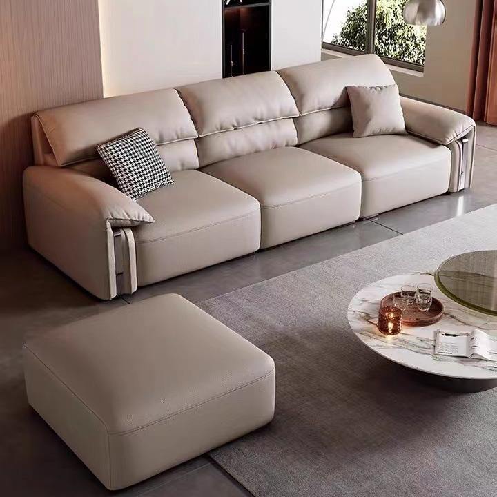 Canapea din piele maro cu spătar înalt, 4 locuri, pentru casă