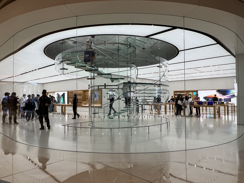 High-Transparency Curved Panels