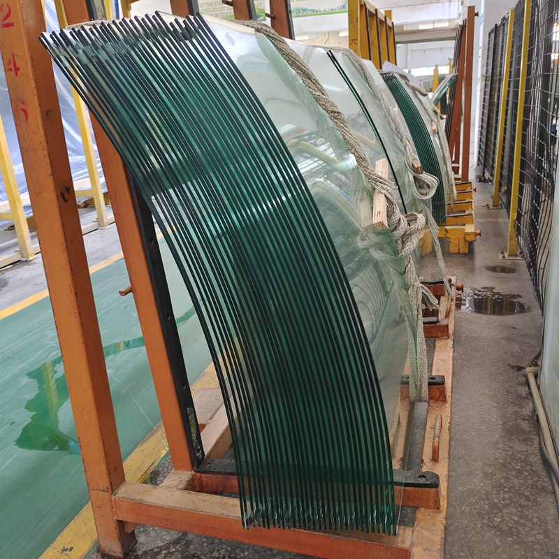 Clear Tempered Glass - Curved Fence for Pool