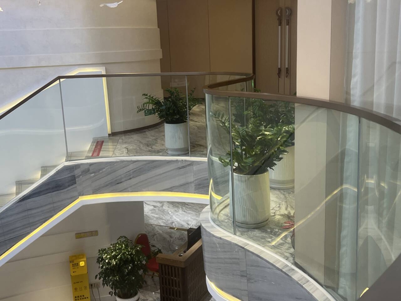clear curved tempered glass railing