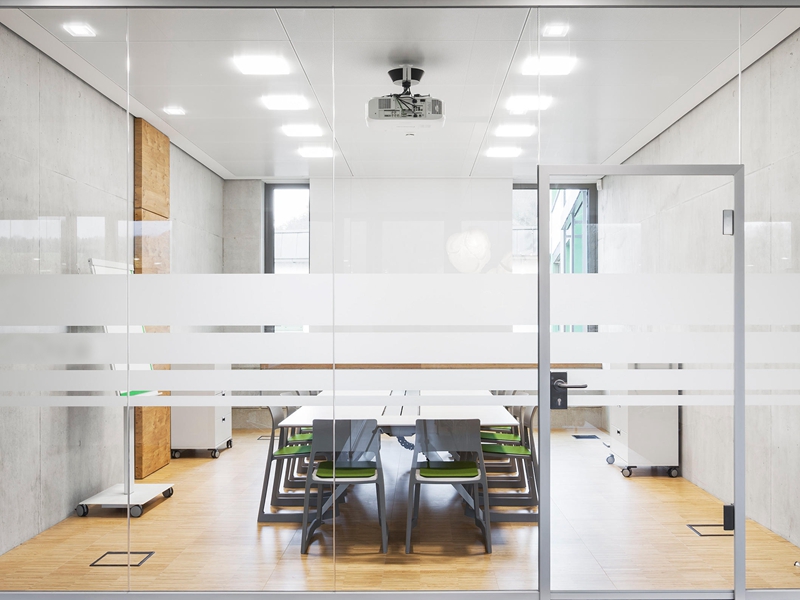 heat-tested glass partition