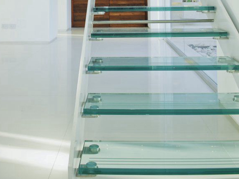 clear laminated safety stair panels