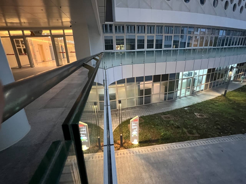 VSG glass balustrade VSG glass balustrade