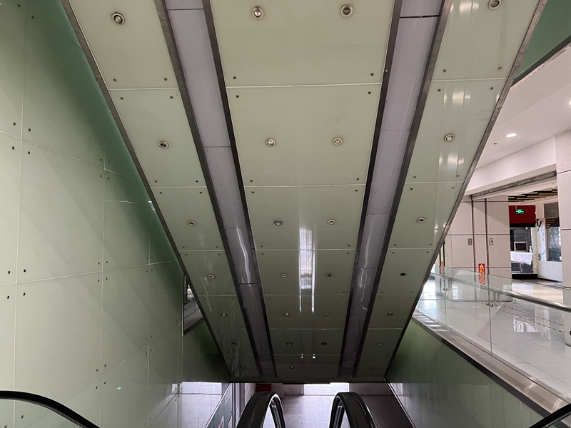 privacy glass partition and wall