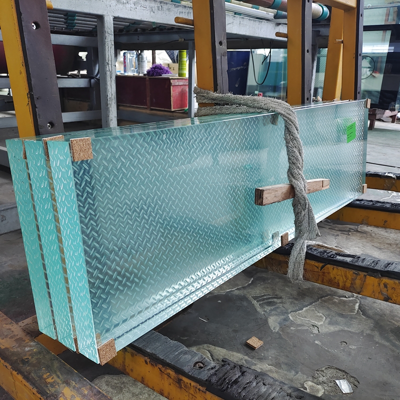 Ultra Clear Anti-Slip SGP Laminated Glass Stair Pedal