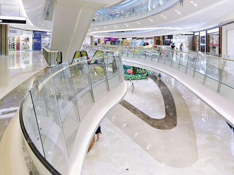 curved laminated glass fence
