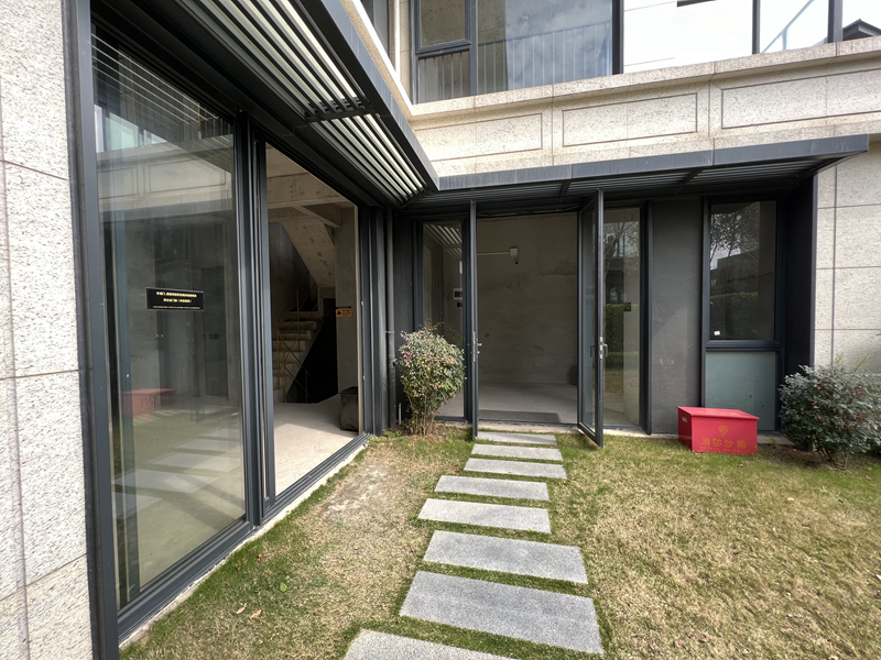 energy-saving laminated glass
