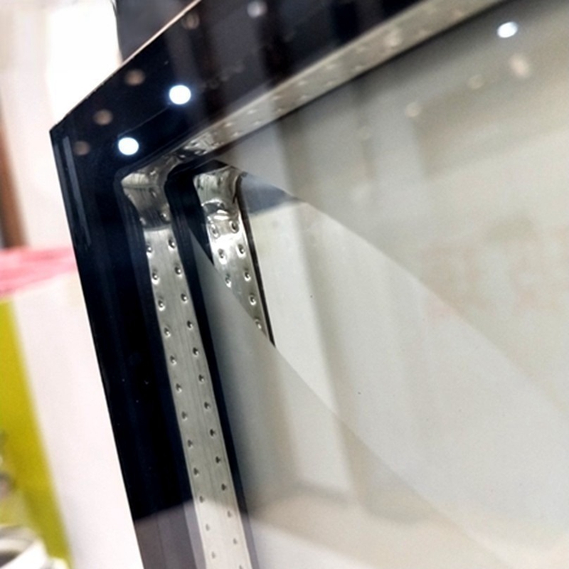 Triple insulating glazing glass for windows