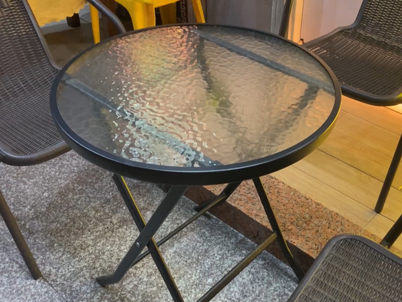 opaque fluted glass