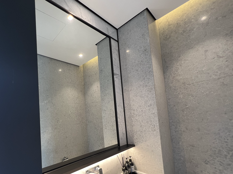 mall wall mirror glass