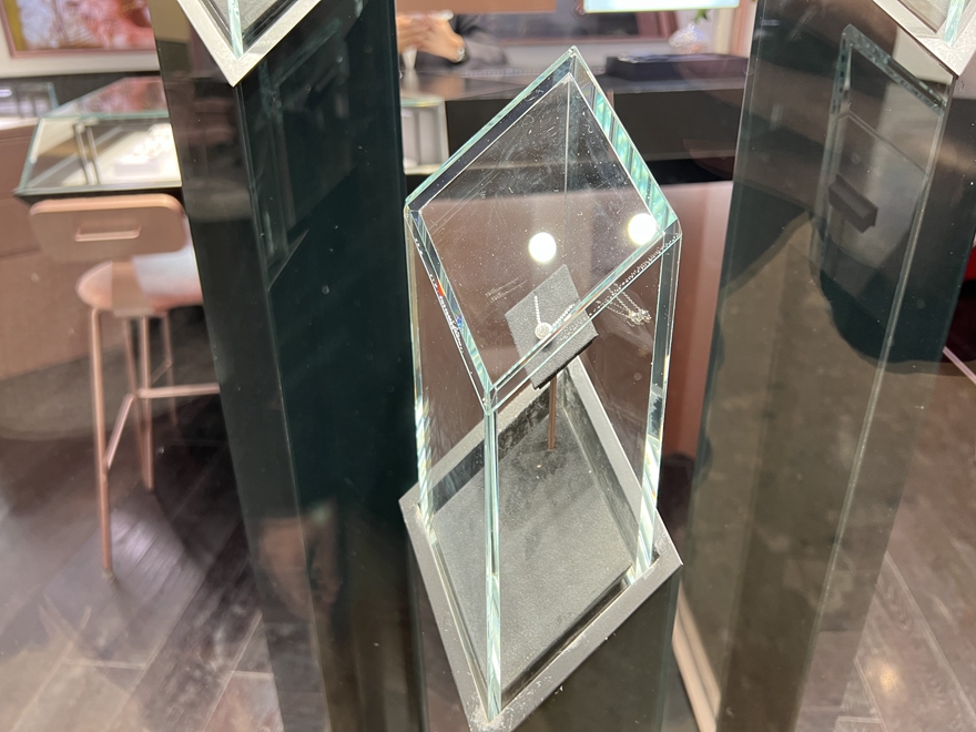 anti-reflective glass anti-reflective glass