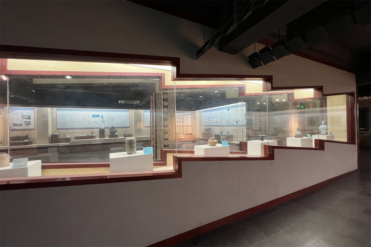 anti-reflective glass anti-reflective glass