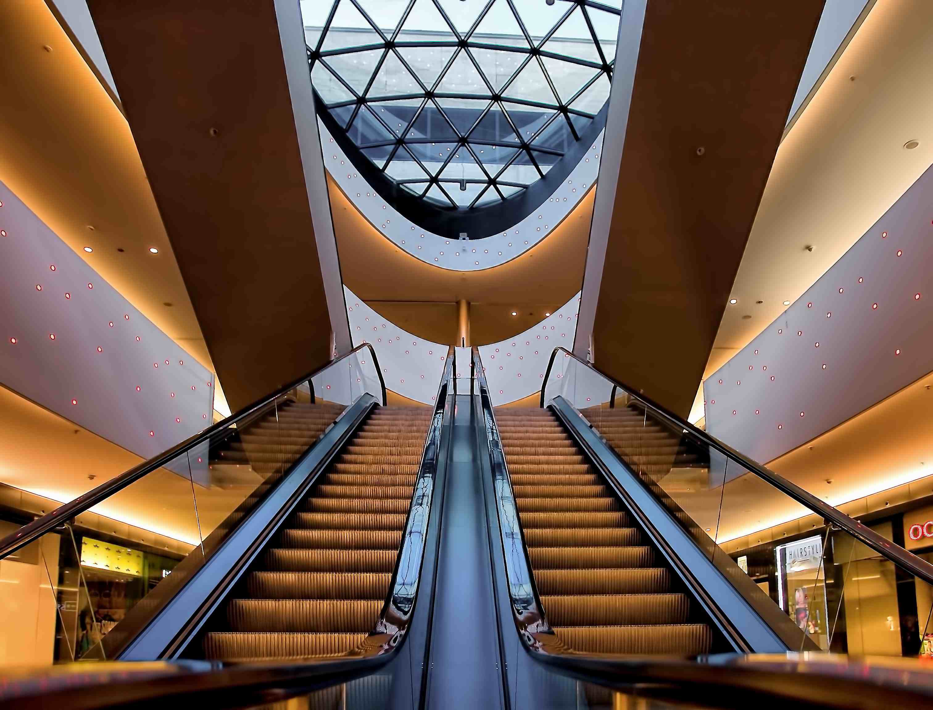 shopping mall escalator safety glass