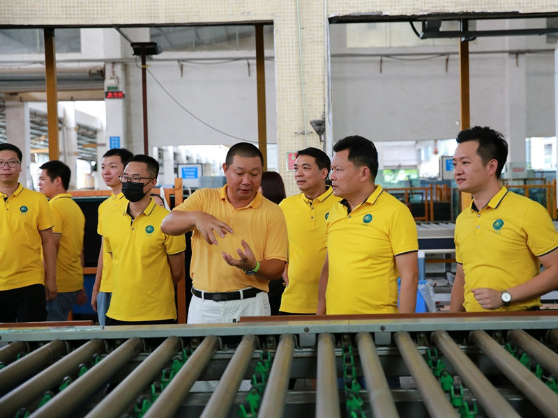 glass manufacturer glass manufacturer