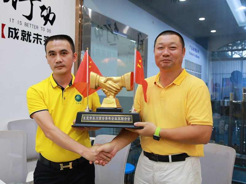 glass manufacturer glass manufacturer