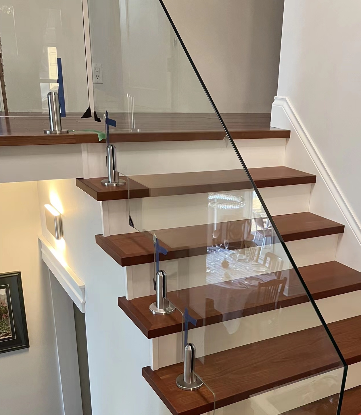 printing gradient effect glass guardrail