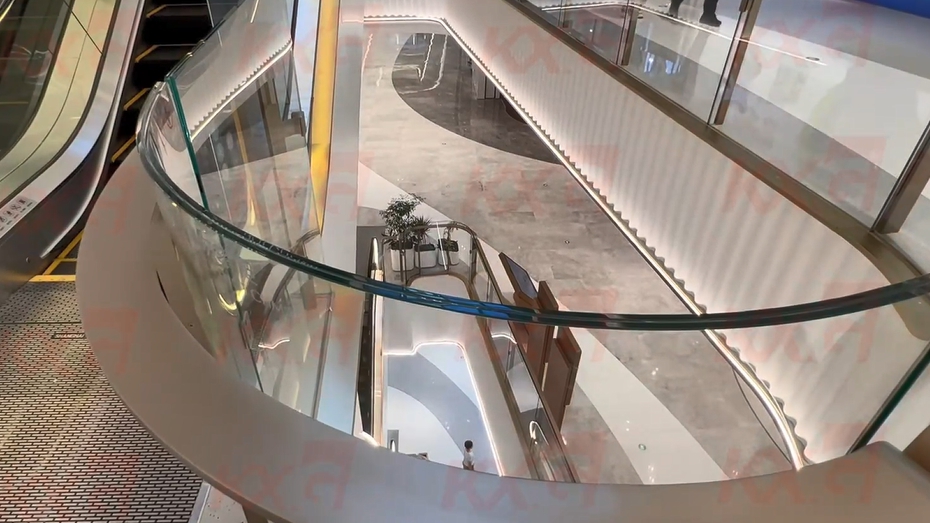 Winkelcentrum Hek Glas