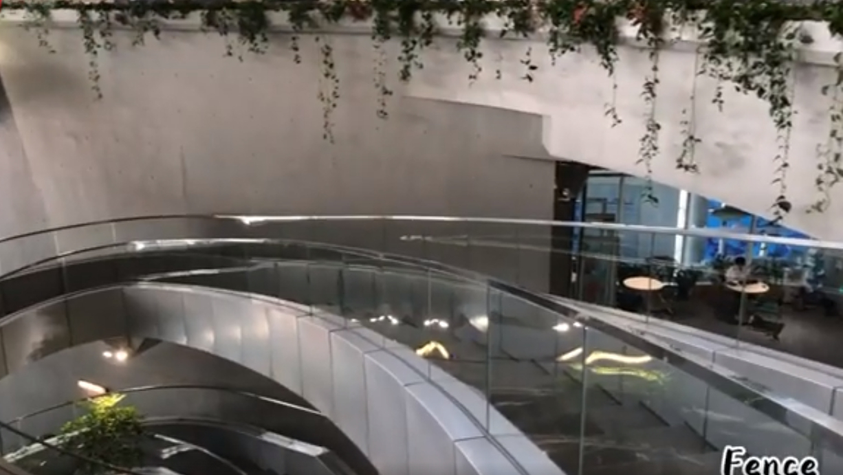 Kunxing Glass ---- Glass Curved Fence