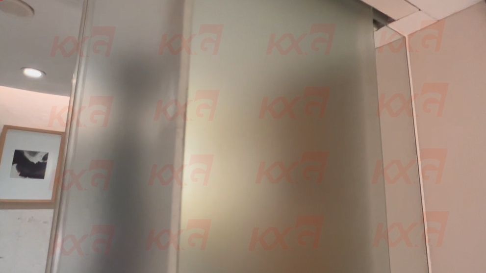 Kunxing Glass ---- Salamin sa Pinto ng Banyo na May Privacy-