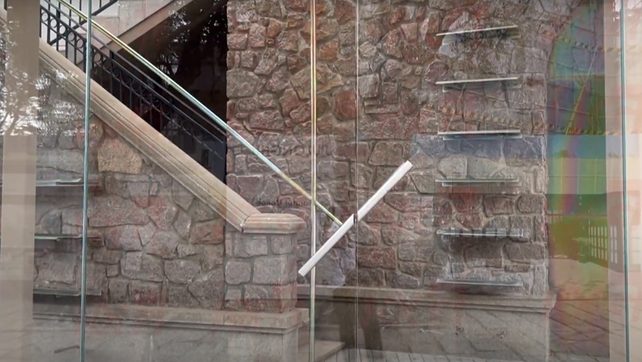 Kunxing Glass ---- Clear Glass Door-