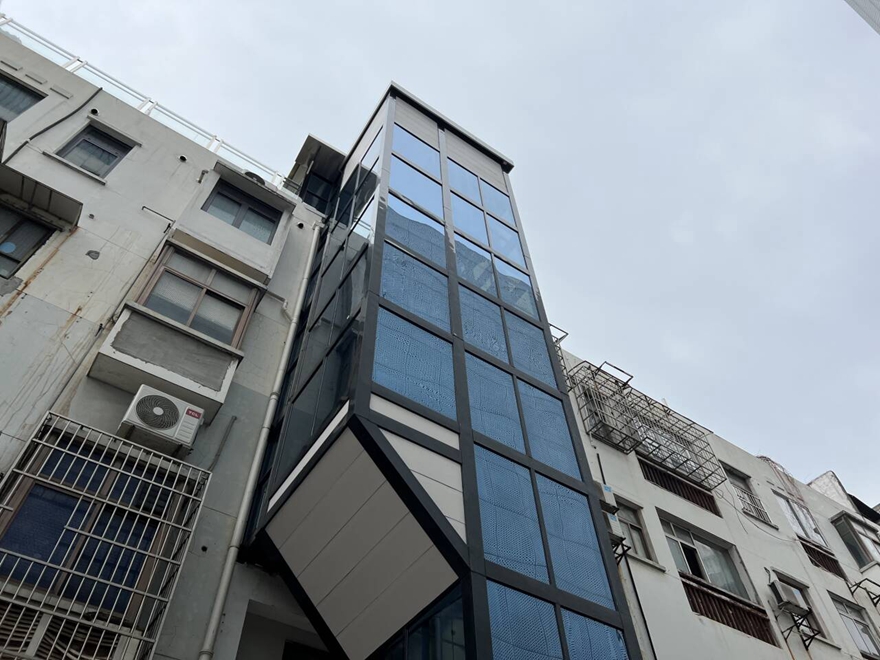 Curtain wall construction-