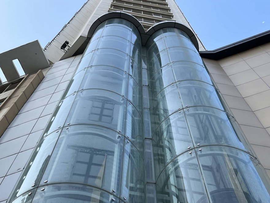 Great glass elevator