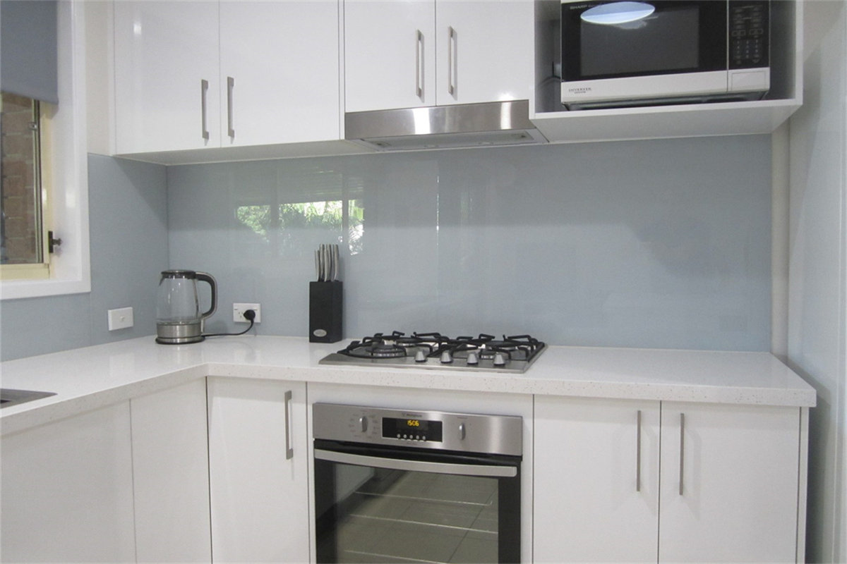 Glass Wall Splash Back8