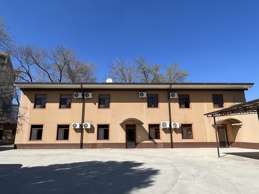 ألواح نوافذ من الزجاج الملون