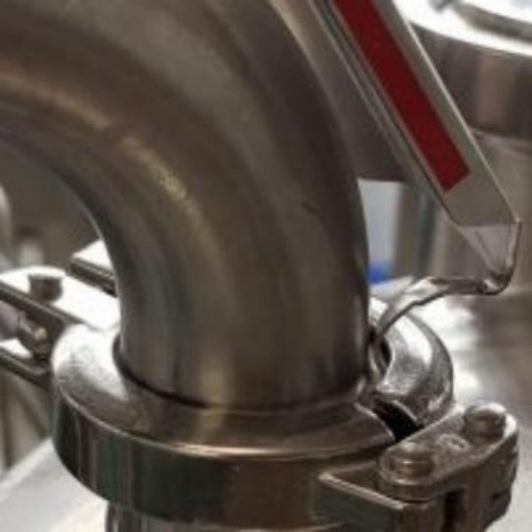 Como os discos de ruptura protegem os vasos de pressão?