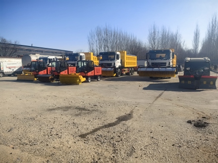 Станьте волонтером по уборке снега, помогите обществу