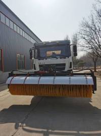 Біріктірілген қар тазалау көлігі