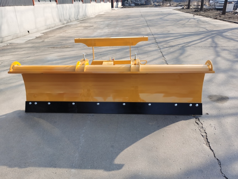 Қарды алып кететін итергіш