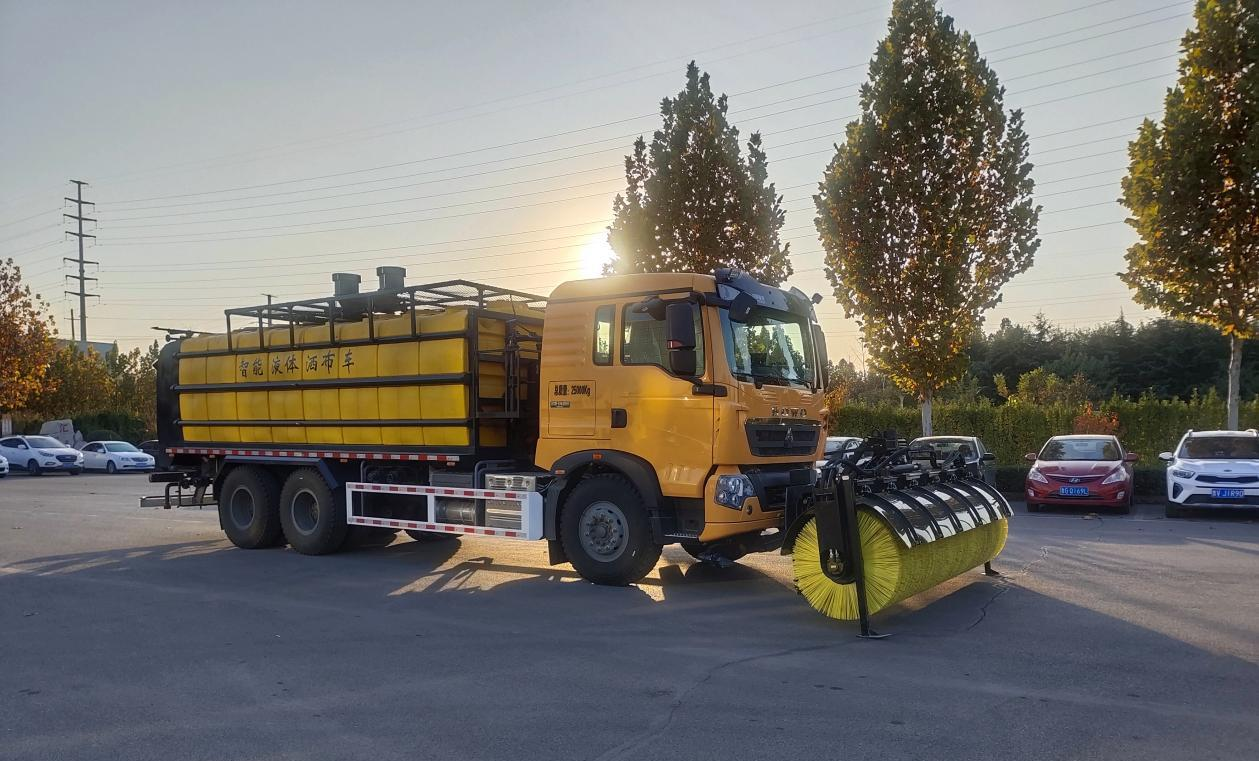 Airport snow removal truck