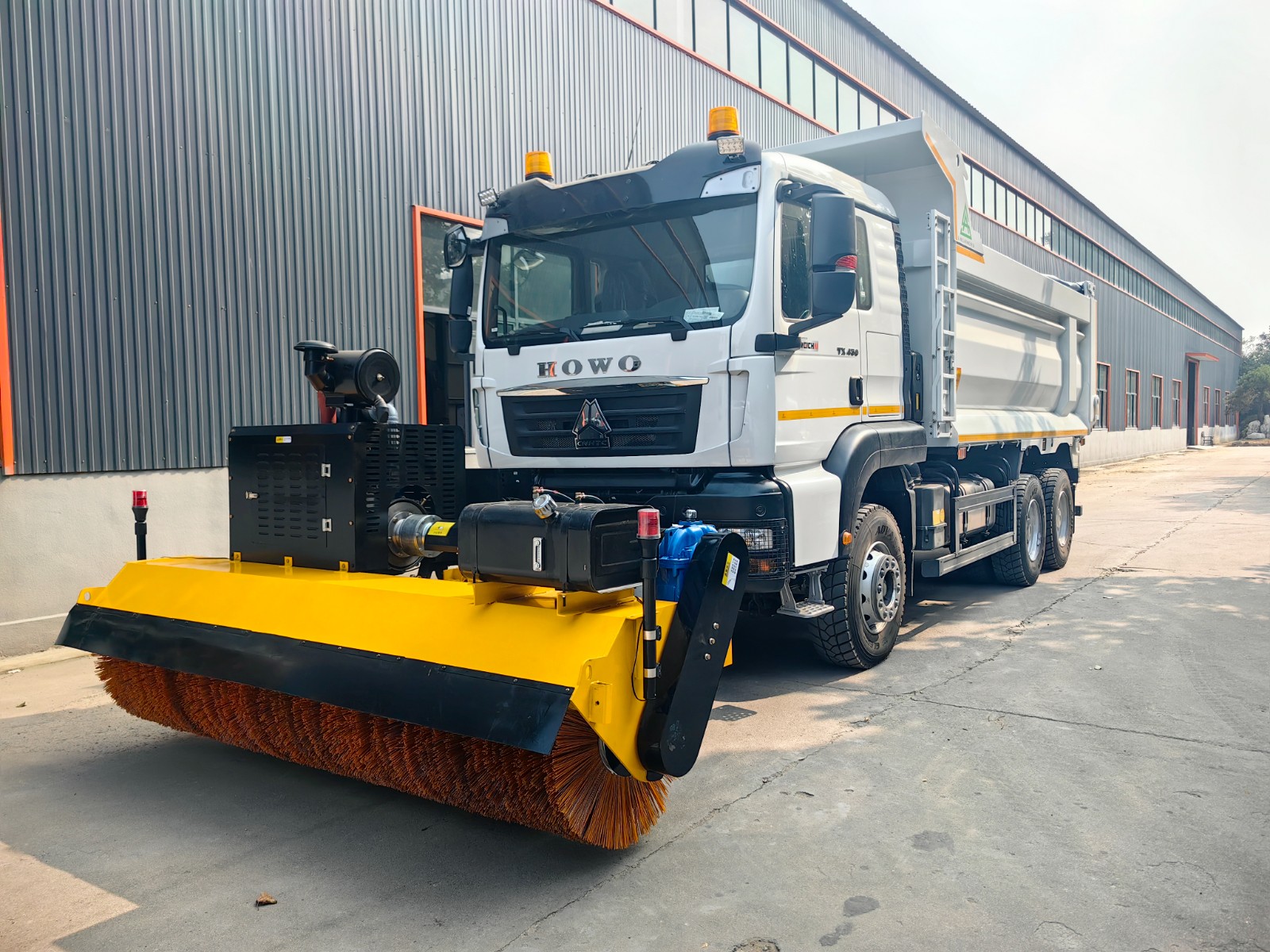 Snow-removing roller for loader Snow-removing roller for loader