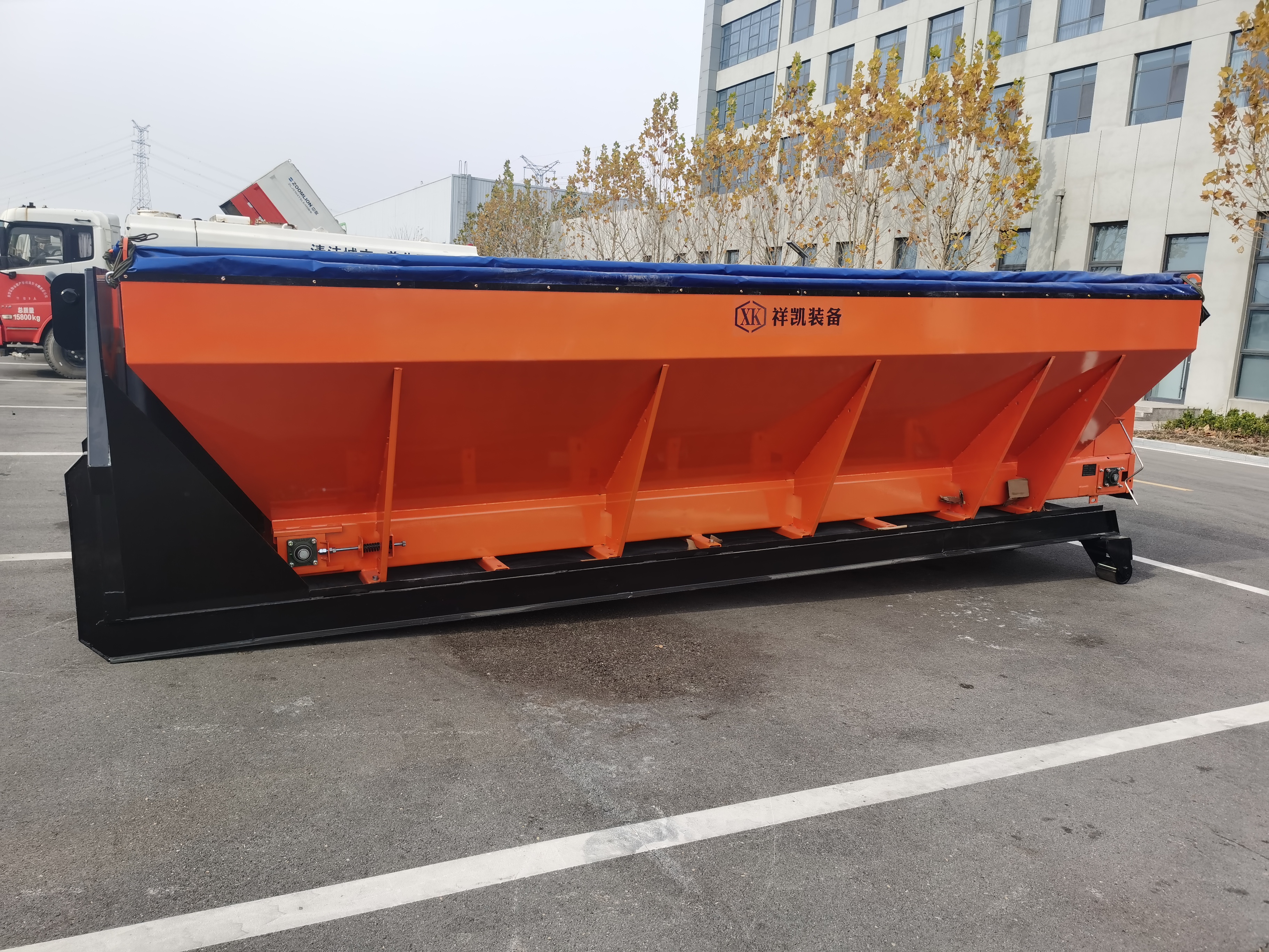 Carbon steel snow melting agent spreader Carbon steel snow melting agent spreader