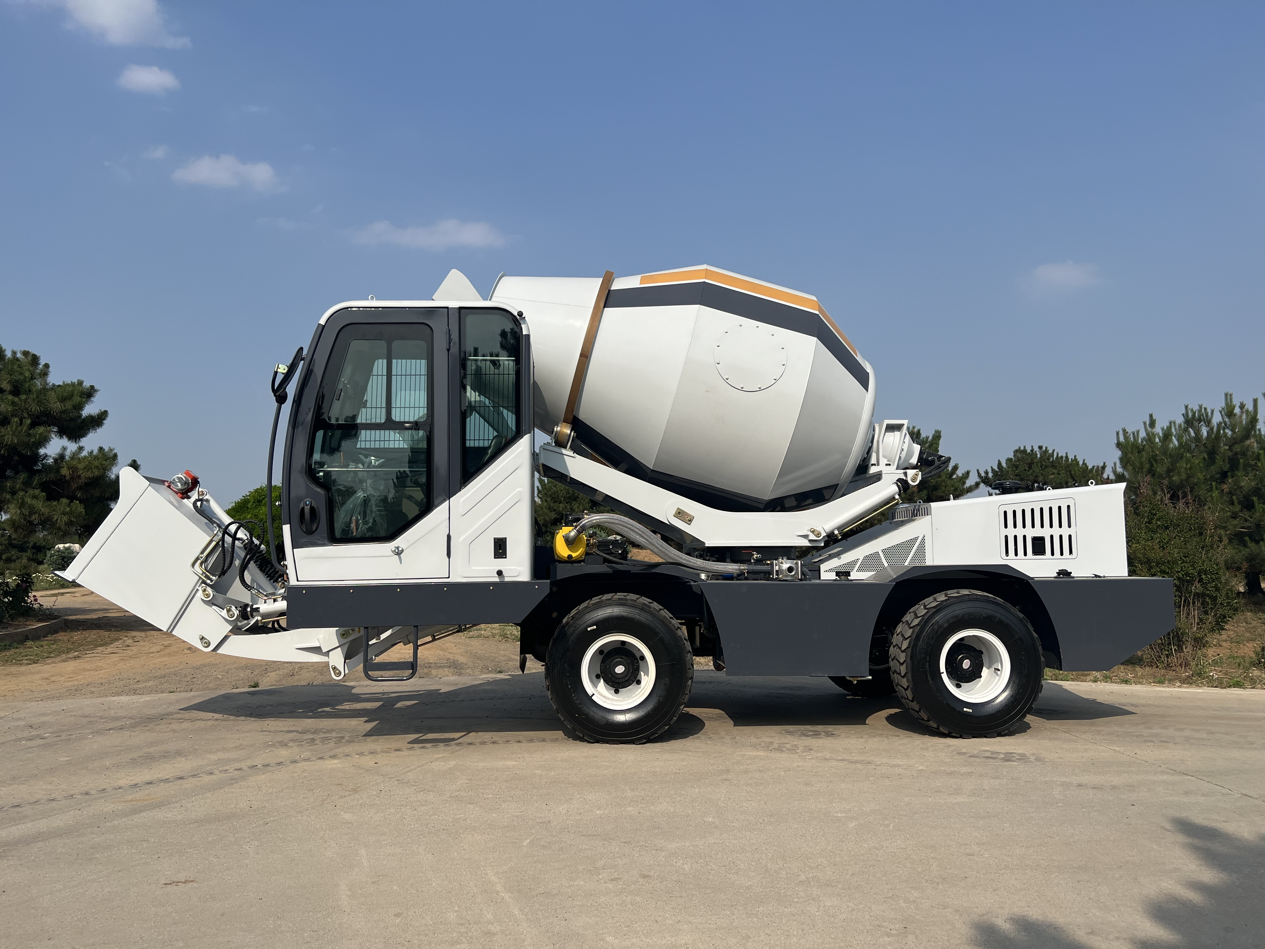 self contained concrete mixer truck