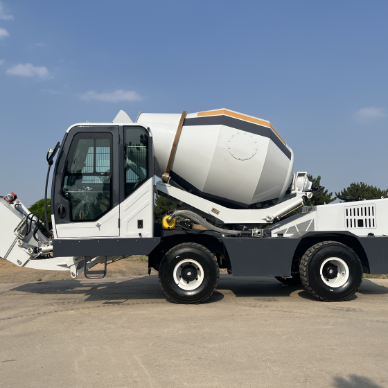 Өздігінен тұратын бетон араластырғыш машина